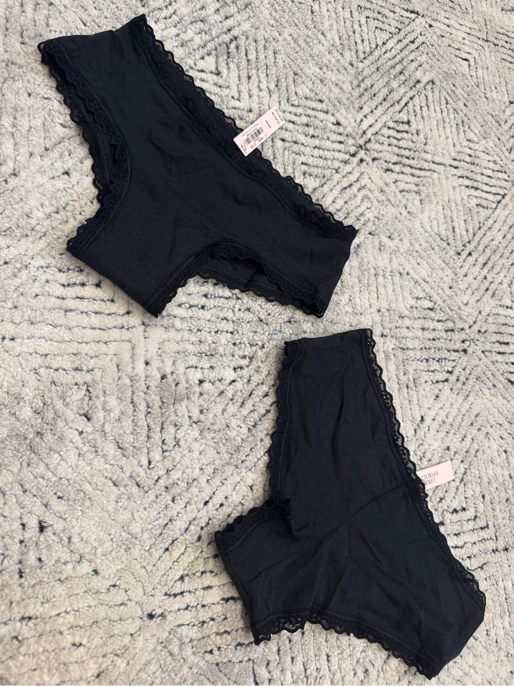 Victoria’s Secret No-Show Soft Lace Cheekster Panties XS 2-Pack NWT